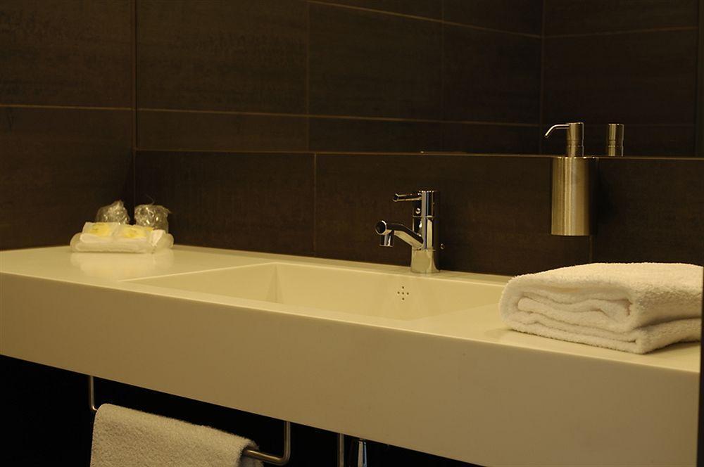 Konventum Conference Center Hotel เฮลซิงเงอร์ ภายนอก รูปภาพ